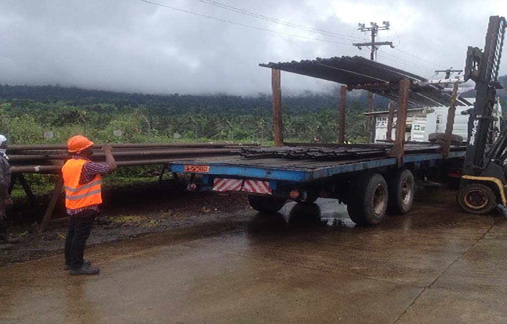summit_corp_offloading_working_materials